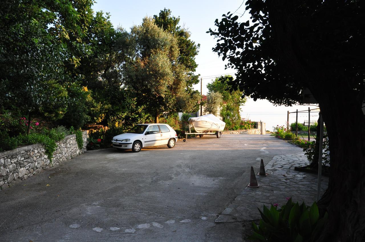 Ξενοδοχείο με διαμερίσματα χαγιάτι
